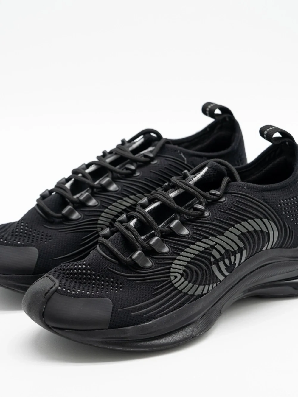 Gucci Run Knit Sneakers Triple Black GG Mens size 5.5G 6 US